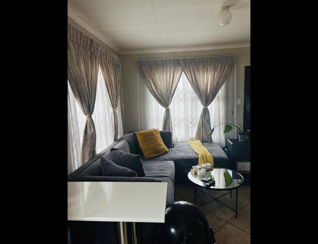 2 BEDROOM PROPERTY TO RENT IN ALLIANCE